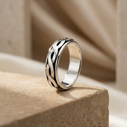 Heritage Celtic 5mm Spinning Middle Silver Ring