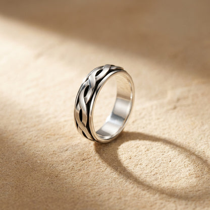 Heritage Celtic 5mm Spinning Middle Silver Ring