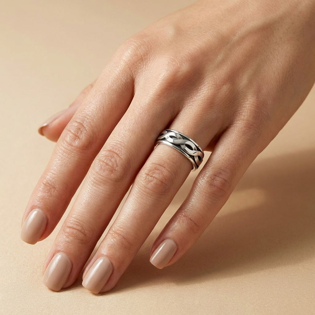 Heritage Celtic 5mm Spinning Middle Silver Ring