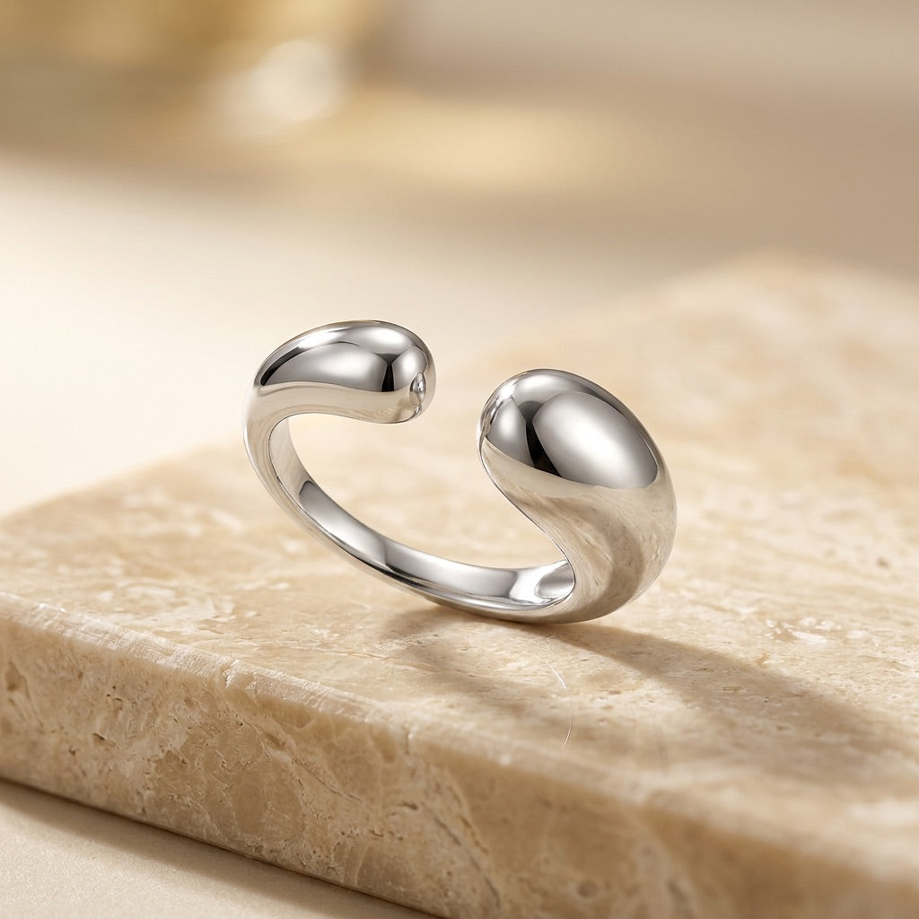 Open Organic Shaped Ring